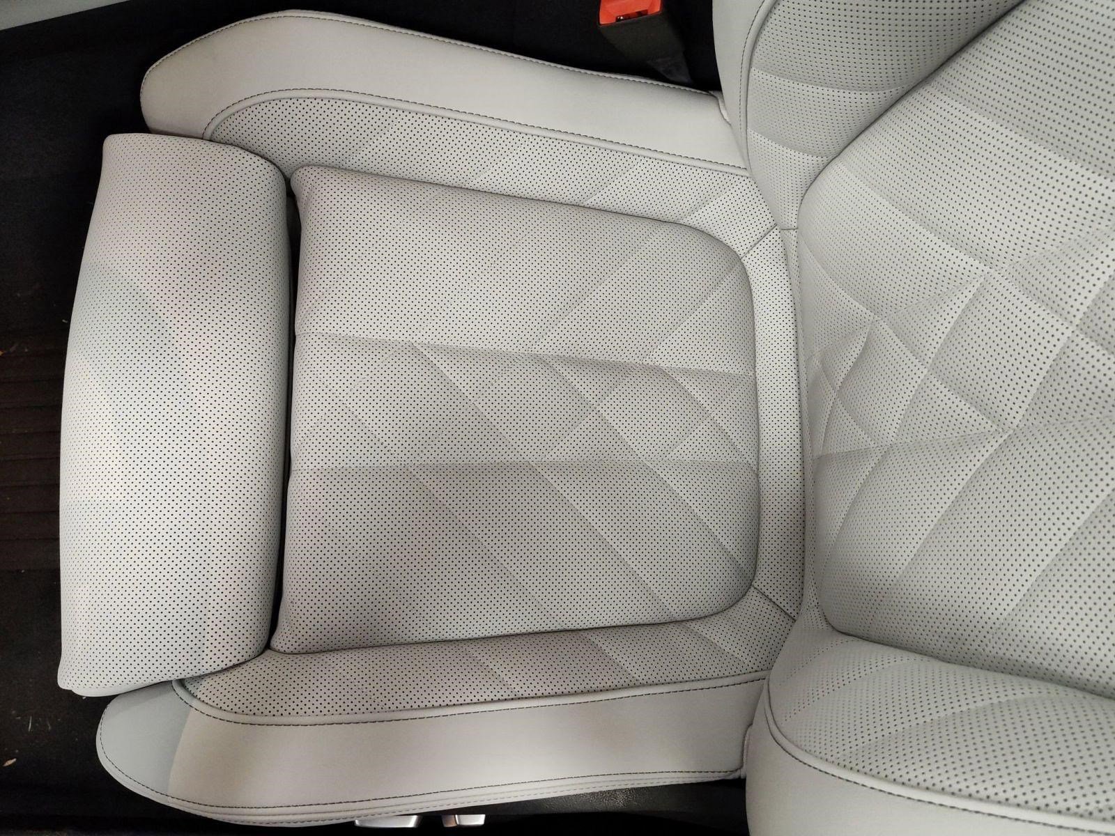 Used 2026 BMW X5 xDrive40i w/ Premium Package image 19