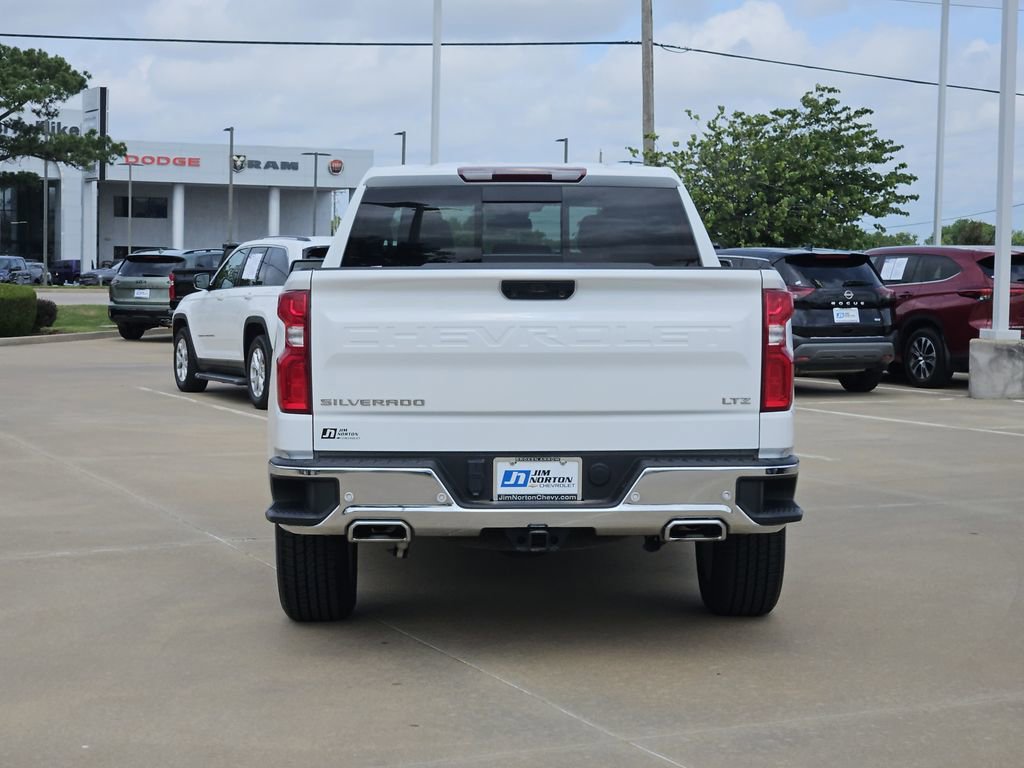 Used 2024 Chevrolet Silverado 1500 LTZ AWD/4WD image 7