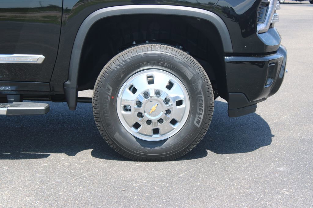 New 2026 Chevrolet Silverado 3500 High Country w/ High Country Premium Package image 12