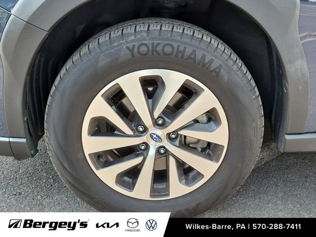 Used 2024 Subaru Outback Premium AWD/4WD image 11