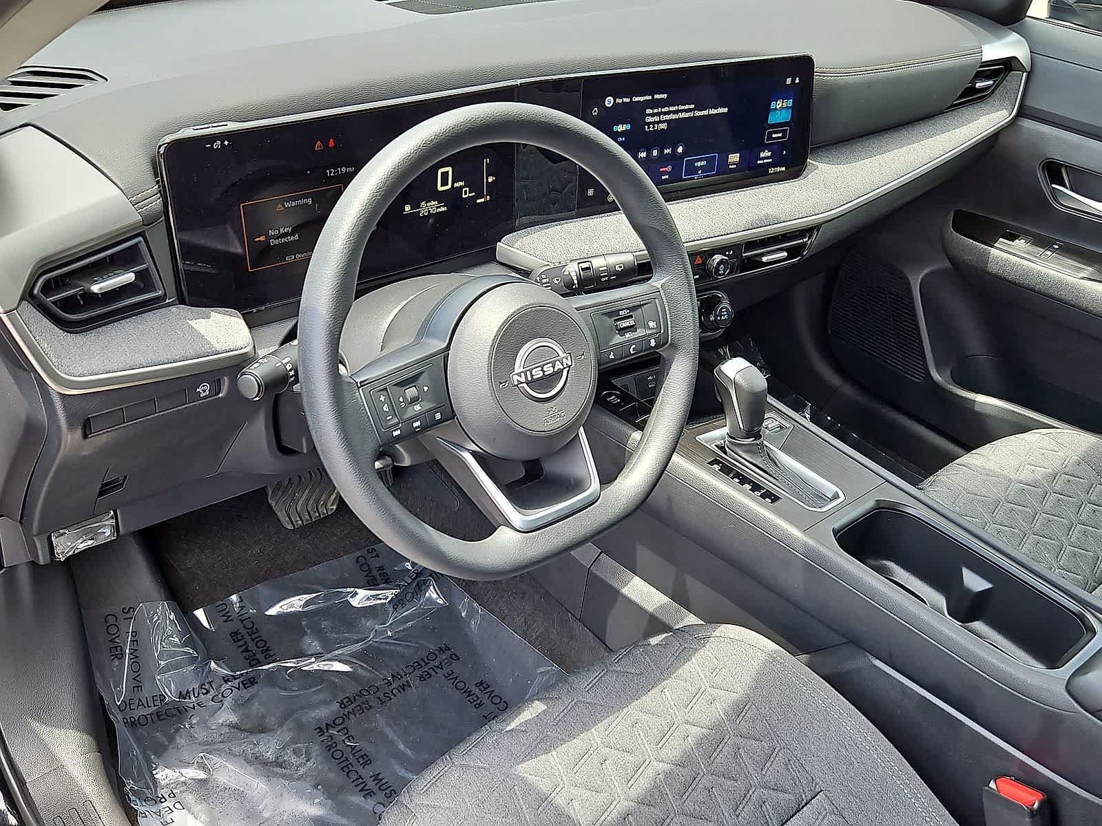 Used 2026 Nissan Kicks SV w/ SV Premium Package FWD image 16