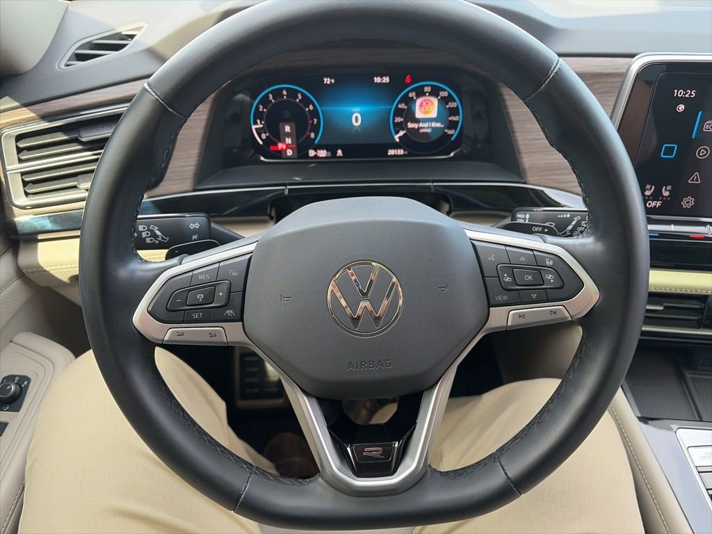 Certified 2024 Volkswagen Atlas SEL Premium R-Line AWD/4WD image 17