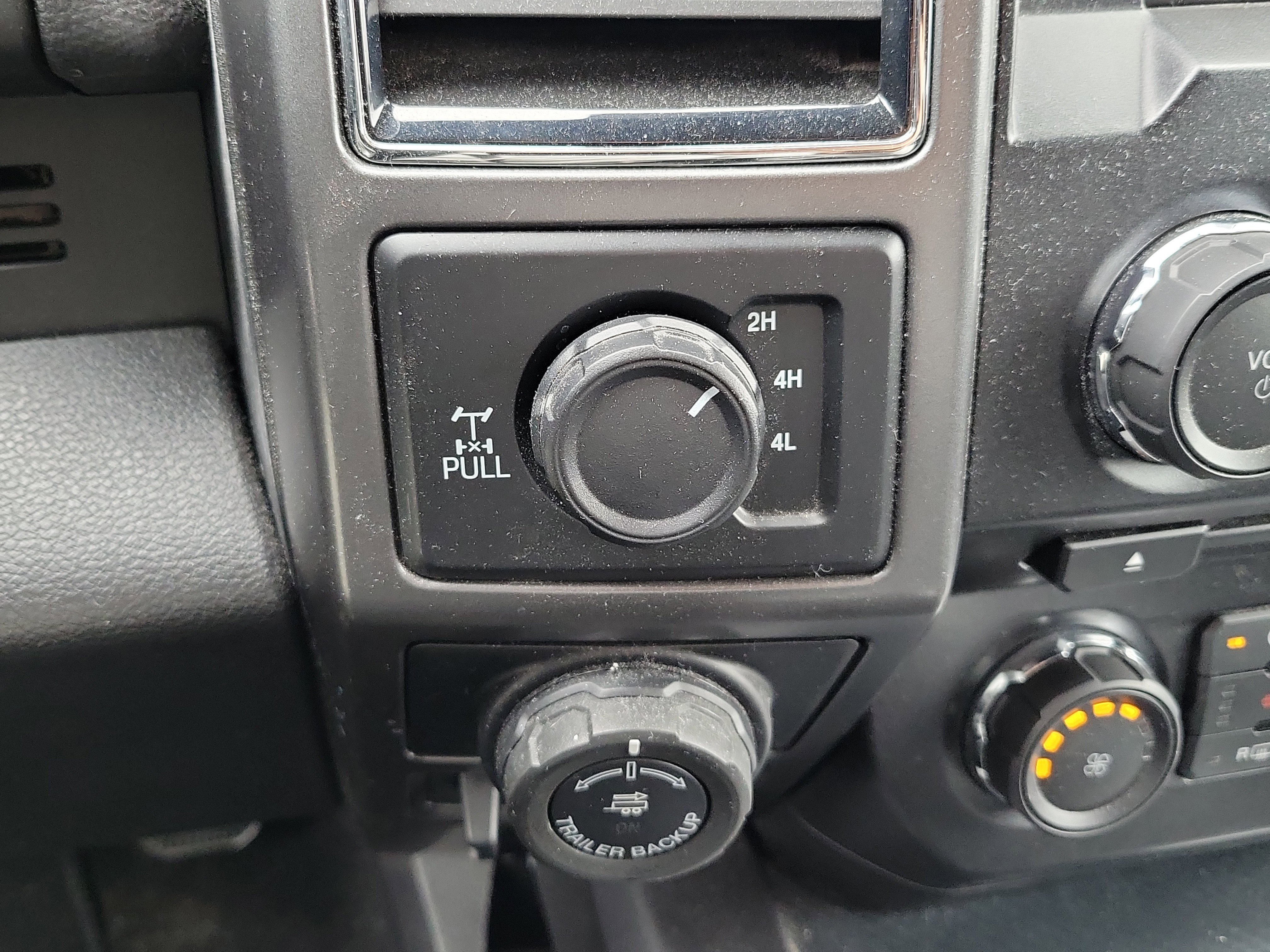 Used 2018 Ford F150 XLT w/ Equipment Group 302A Luxury image 29