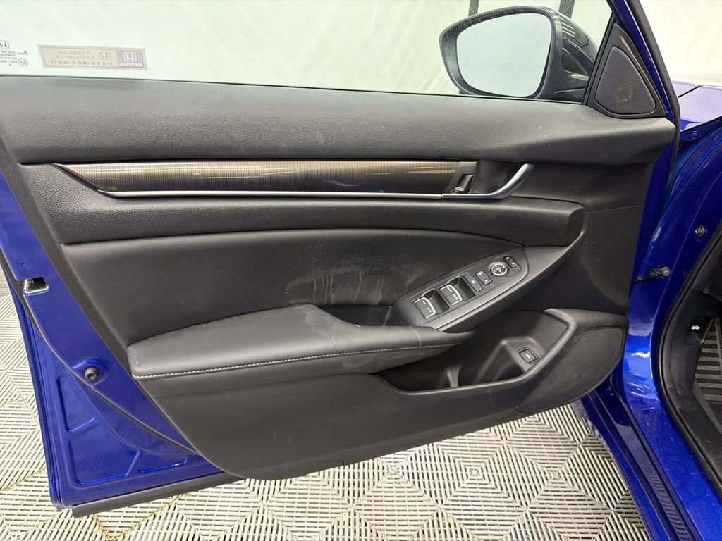 Used 2022 Honda Accord Sport image 11