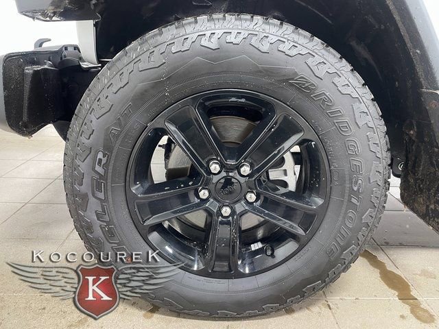 Used 2023 Jeep Wrangler Altitude image 7