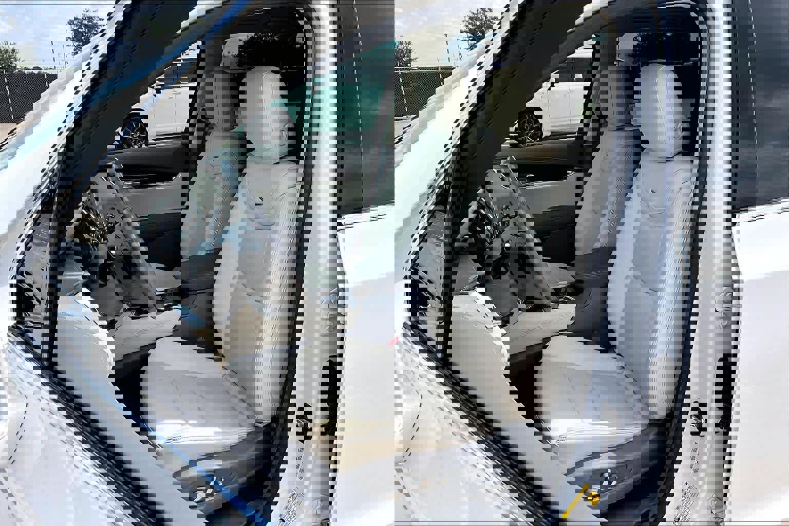 Used 2020 Cadillac XT6 Premium Luxury FWD image 8