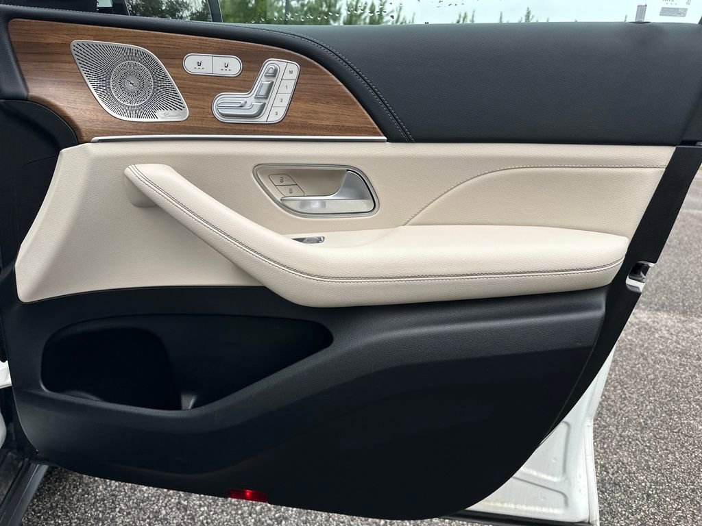 Certified 2024 Mercedes-Benz GLS 450 4MATIC image 43