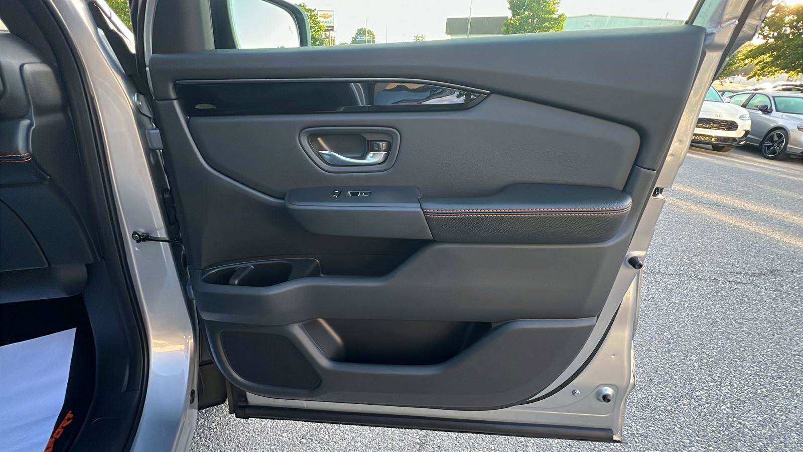 New 2026 Honda Pilot TrailSport image 12