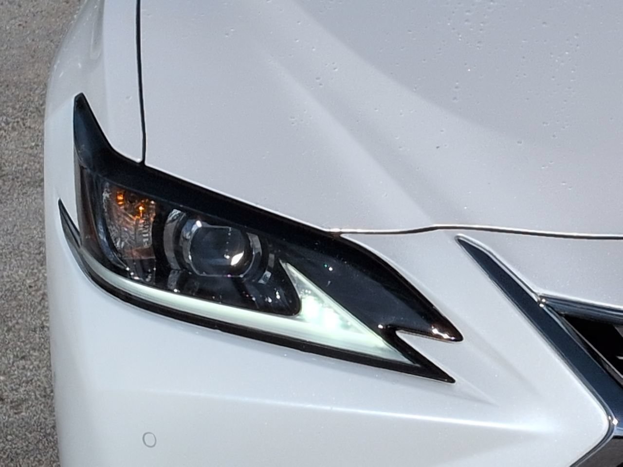 Used 2022 Lexus ES 350 w/ Premium Package FWD image 9