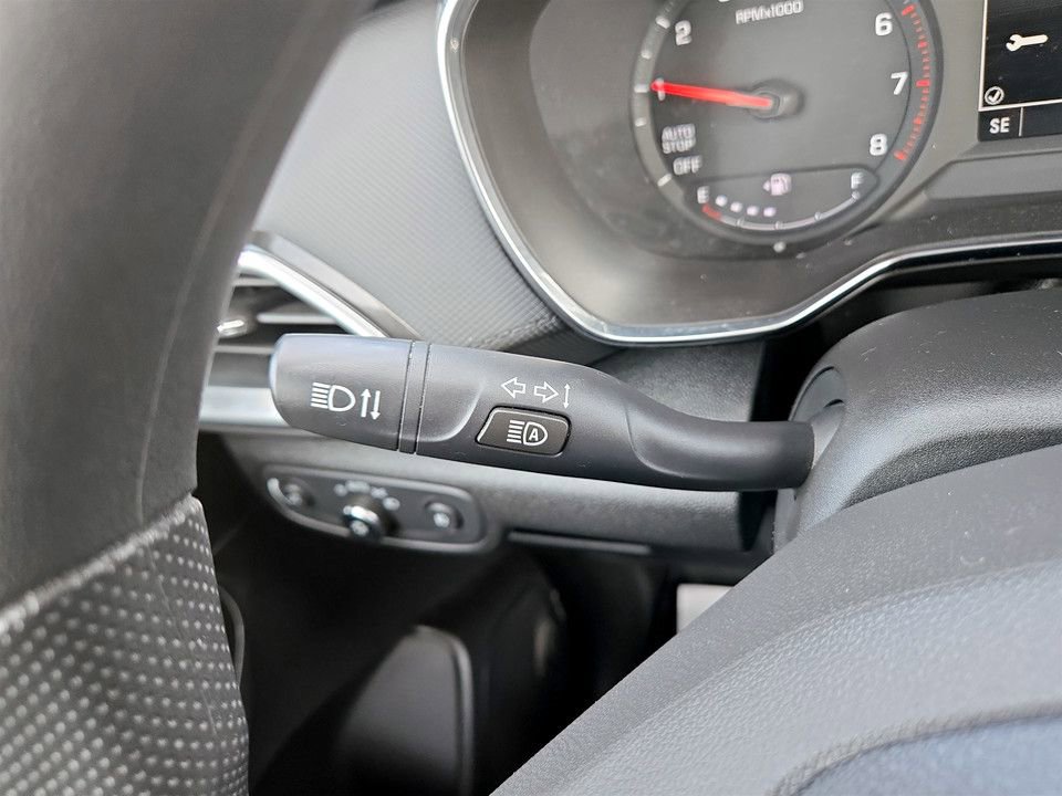 Used 2021 Chevrolet TrailBlazer LT w/ Convenience Package FWD image 19