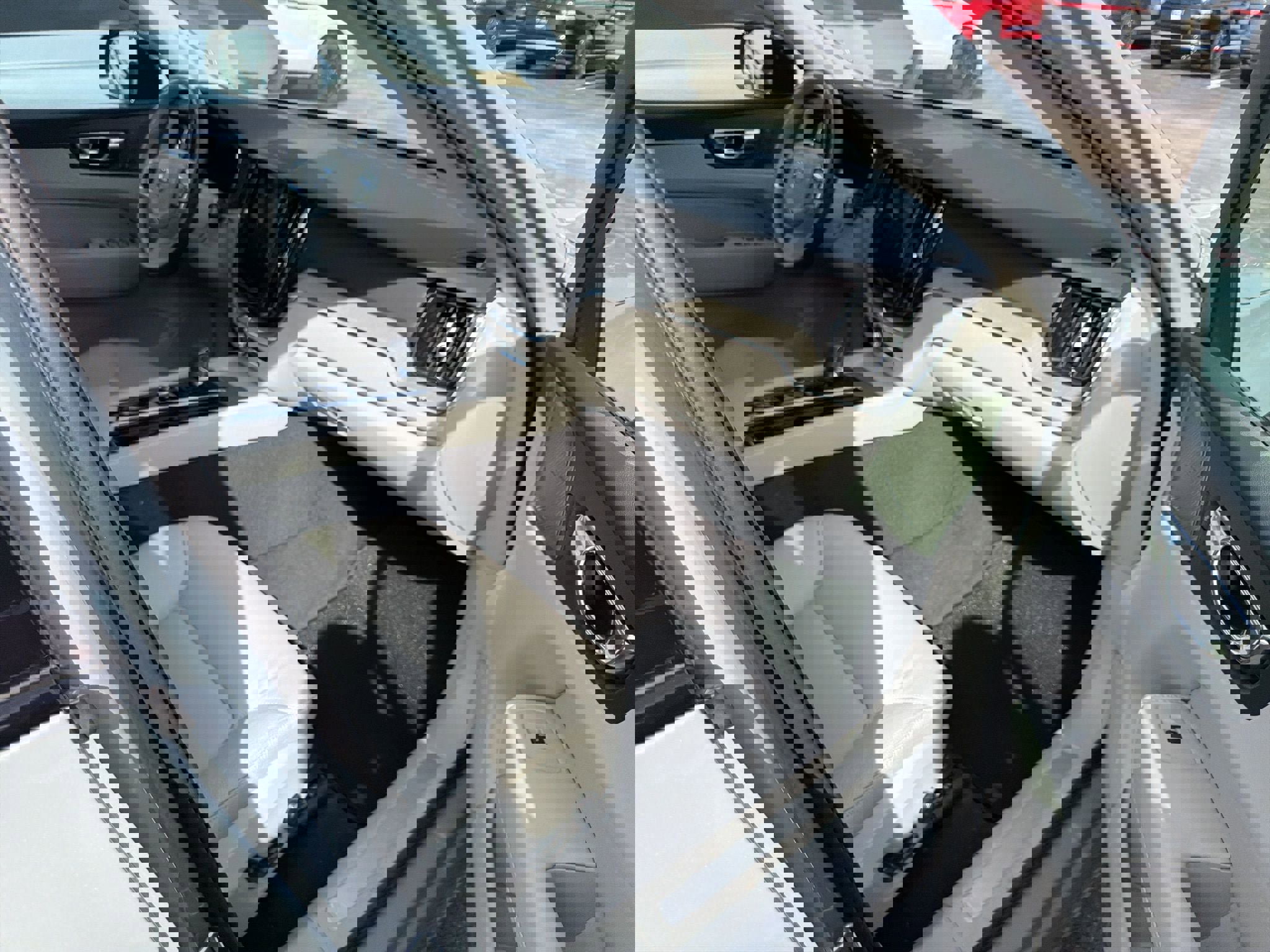 Used 2024 Volvo XC60 T8 Plus w/ Protection Package Premier image 6