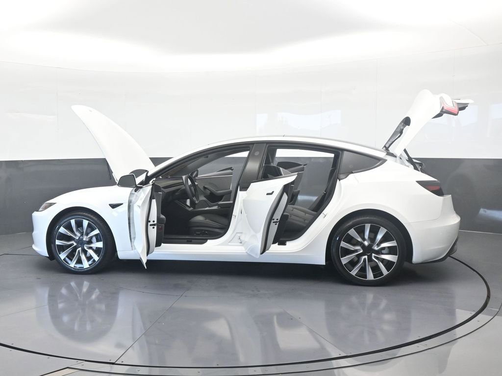 Used 2024 Tesla Model 3 Standard Range image 71