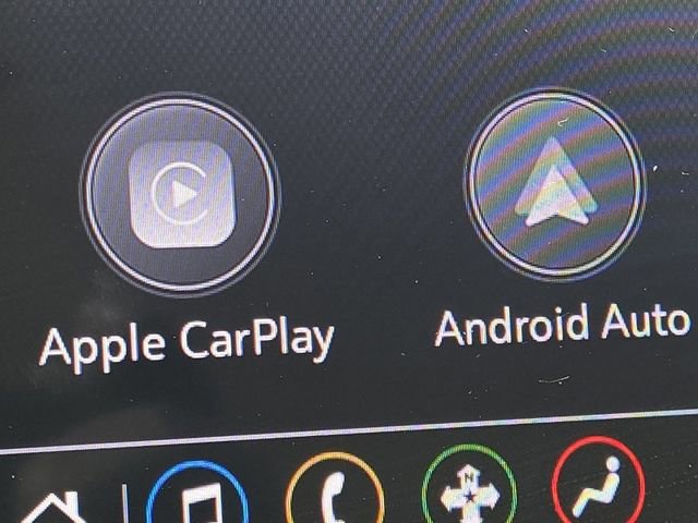 Used 2020 Buick Encore GX Essence image 5