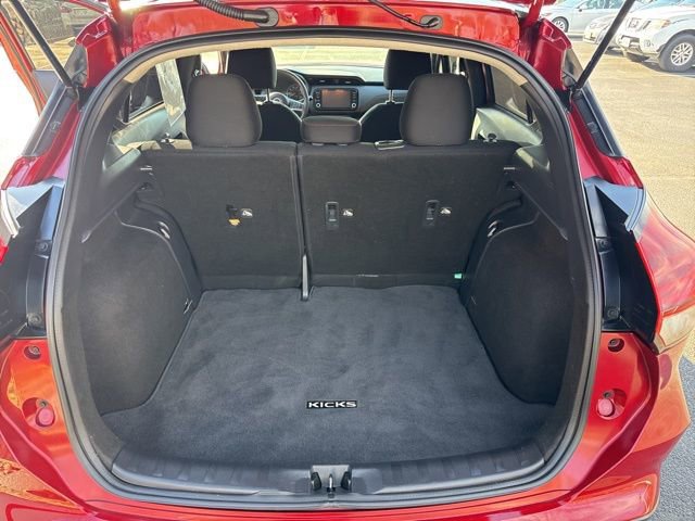 Used 2023 Nissan Kicks SR image 16