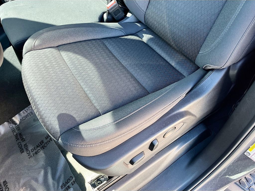 Used 2023 Chevrolet Silverado 1500 Custom Trail Boss w/ LPO, Dark Essentials Package image 19