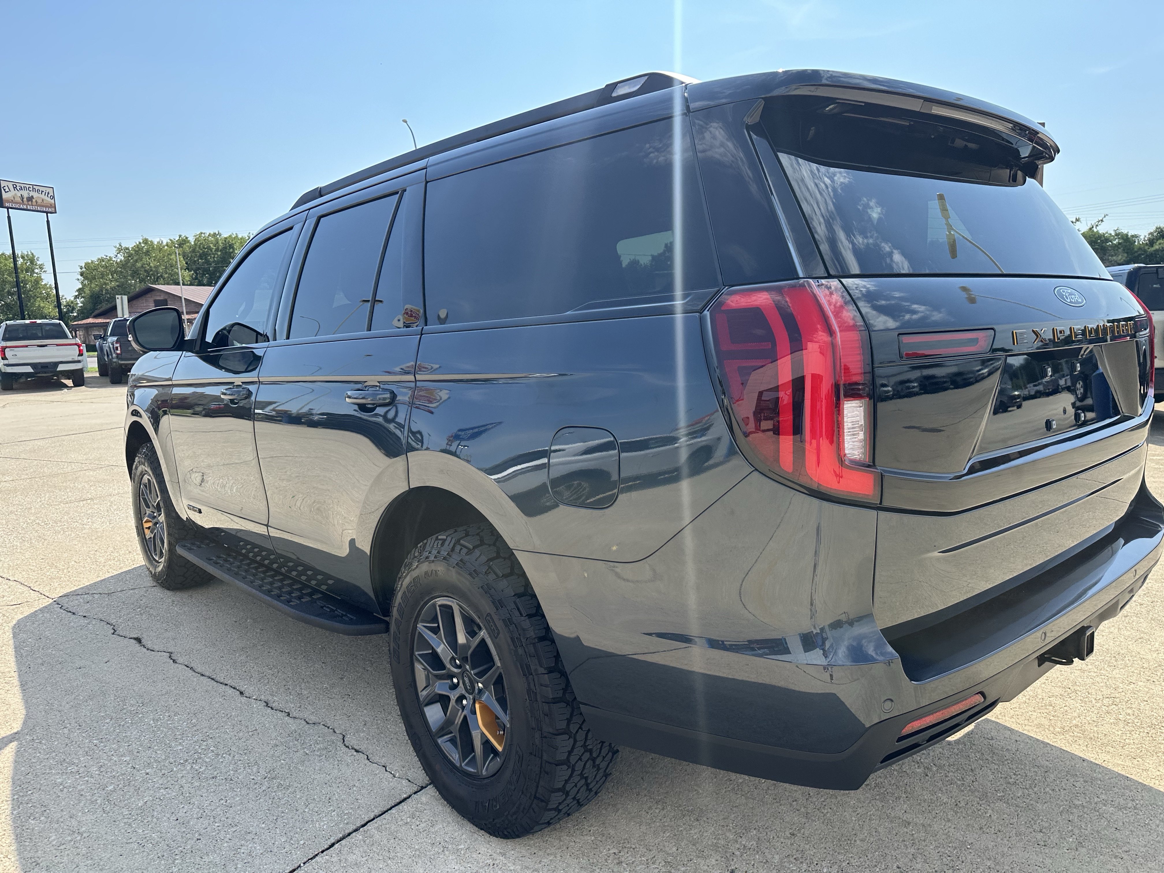 Used 2026 Ford Expedition Tremor AWD/4WD image 12