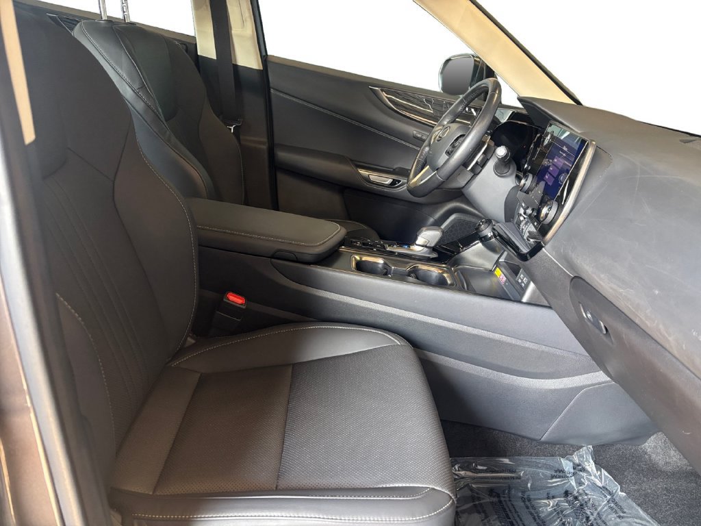 Used 2024 Lexus NX 350h AWD image 16