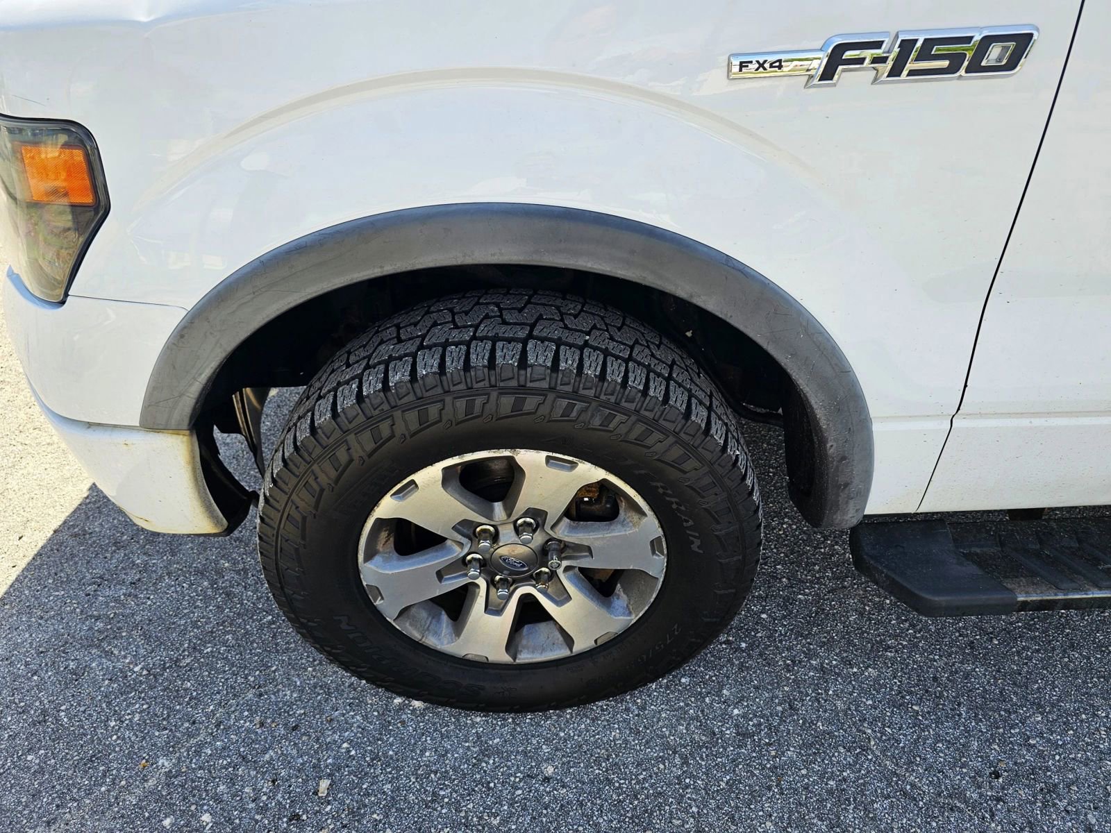 Used 2014 Ford F150 FX4 w/ Equipment Group 402A Luxury image 19