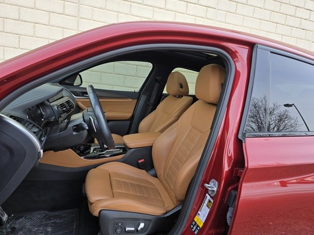 Used 2019 BMW X4 xDrive30i w/ Executive Package image 16