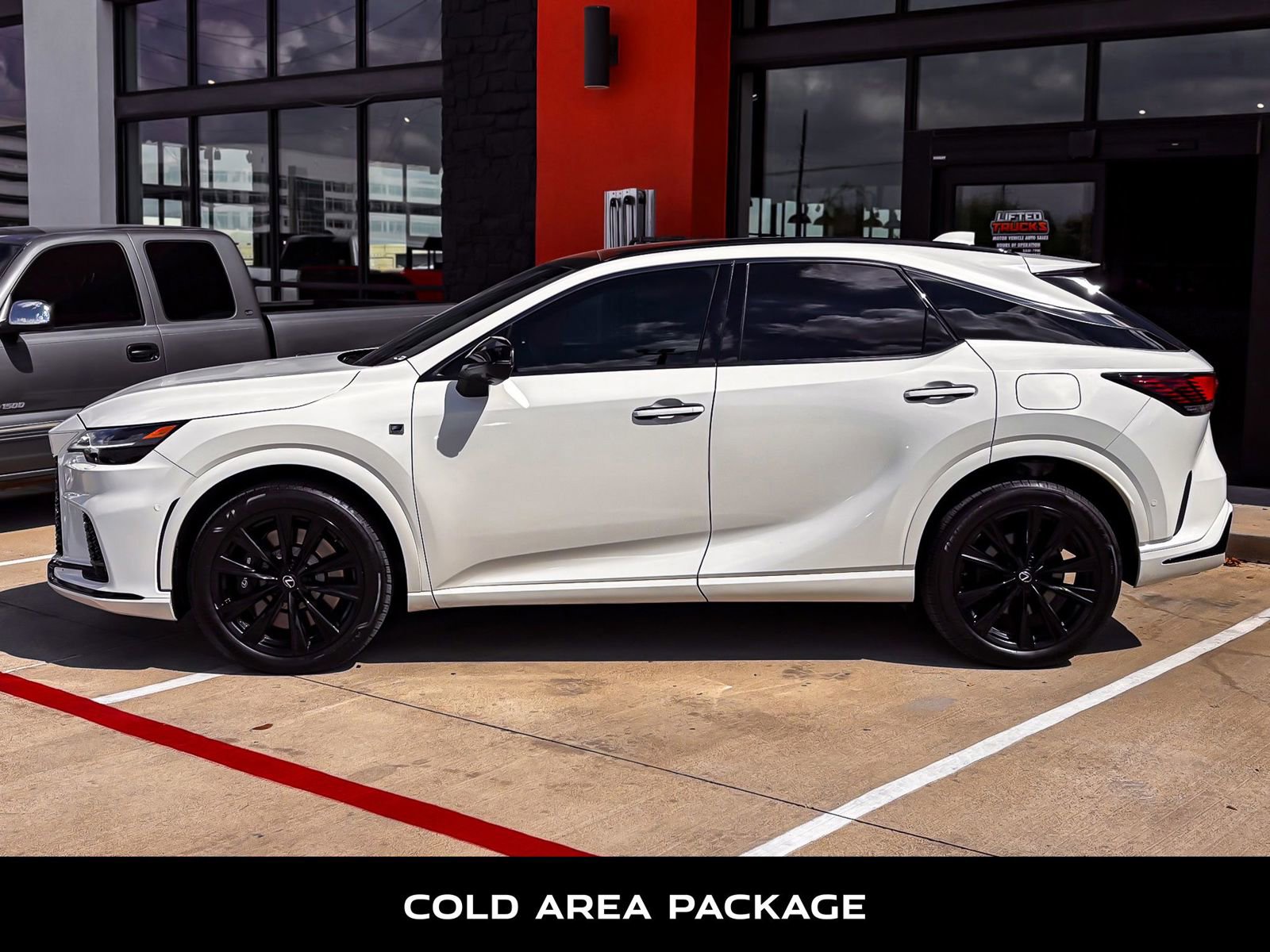 Used 2024 Lexus RX 500h F Sport image 5