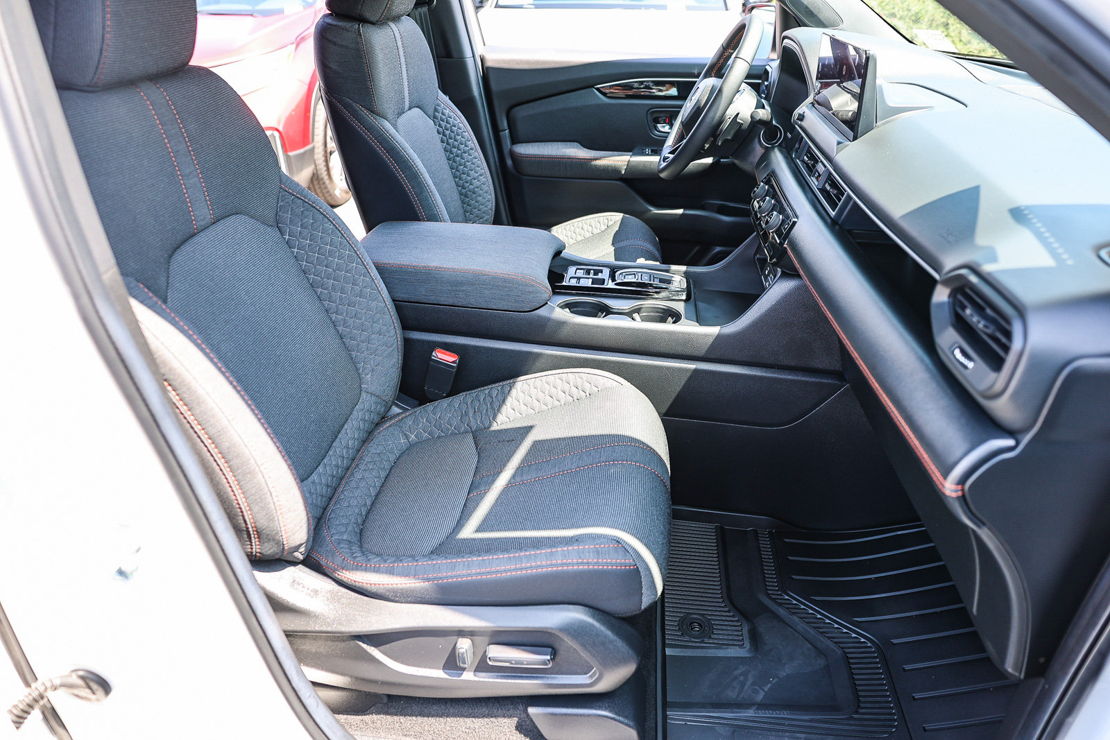 Certified 2026 Honda Pilot Sport image 8