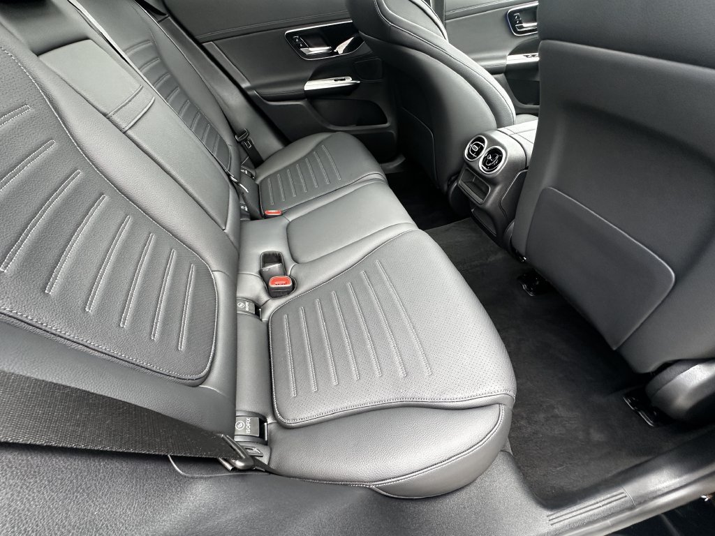 Certified 2026 Mercedes-Benz GLC 300 4MATIC image 18