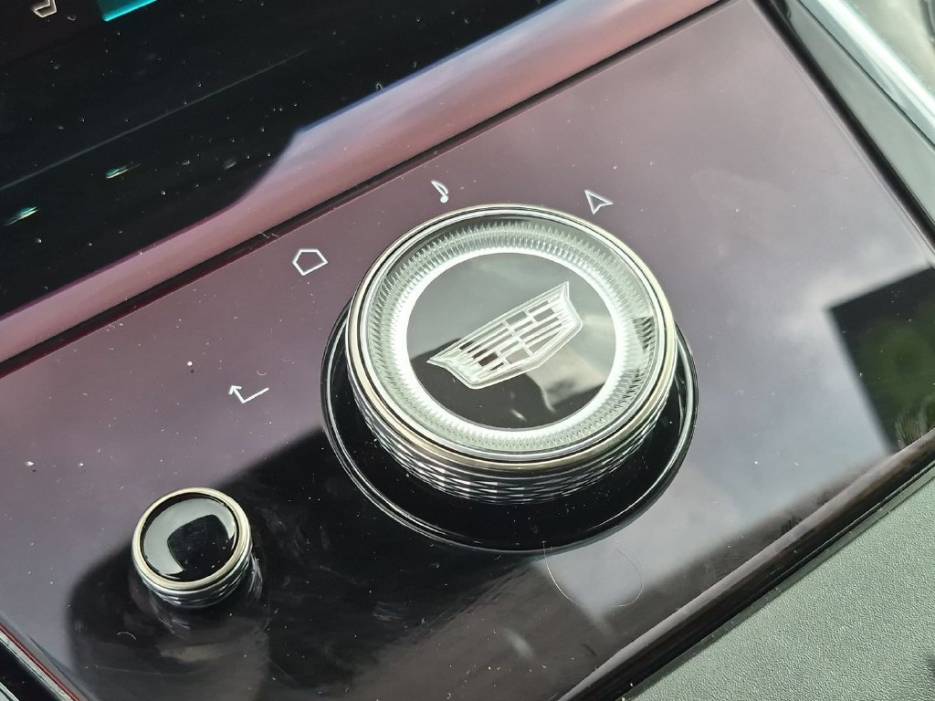 Used 2026 Cadillac Escalade IQ Sport 1 AWD/4WD image 9