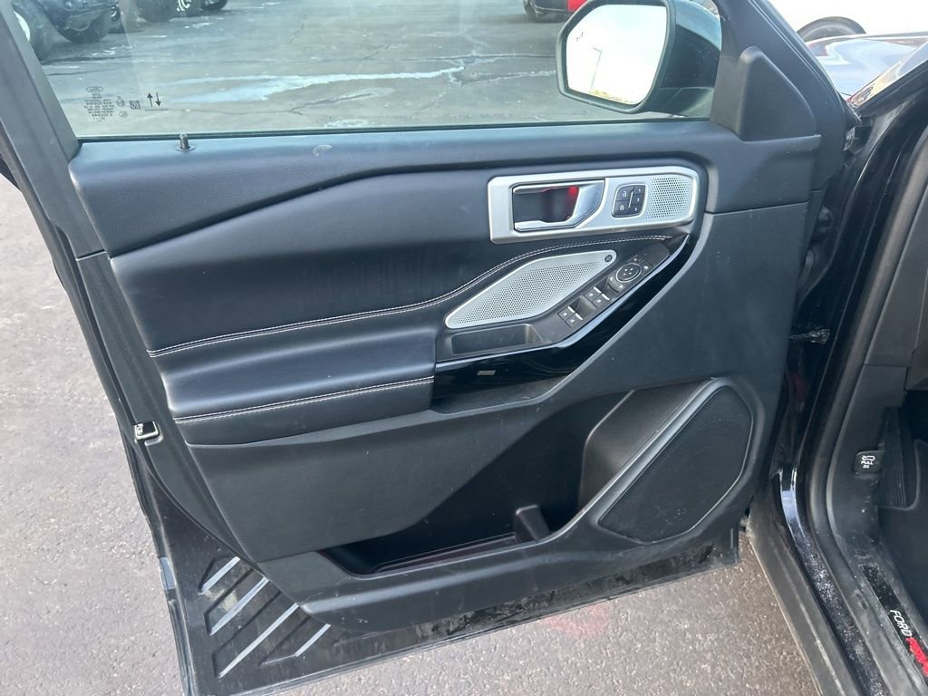 Used 2022 Ford Explorer ST w/ Equipment Group 401A image 9