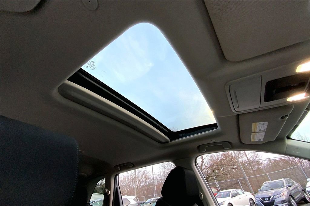 Used 2024 Honda CR-V EX image 19