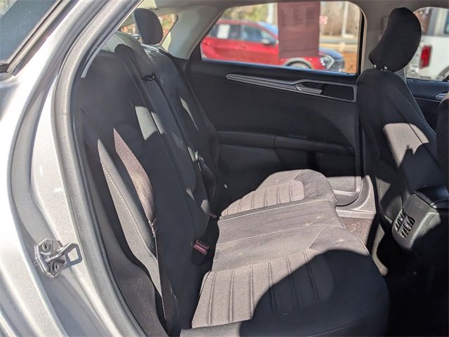 Used 2019 Ford Fusion SE image 32