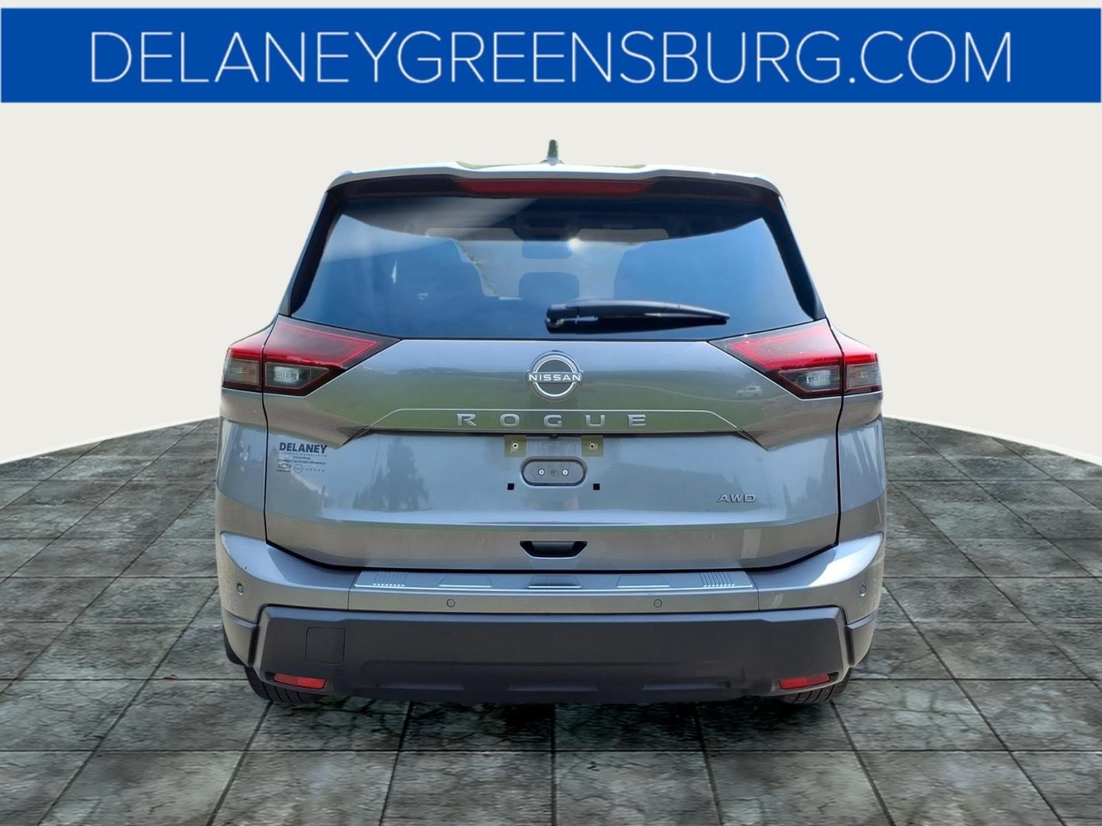 Used 2025 Nissan Rogue SV AWD/4WD image 4