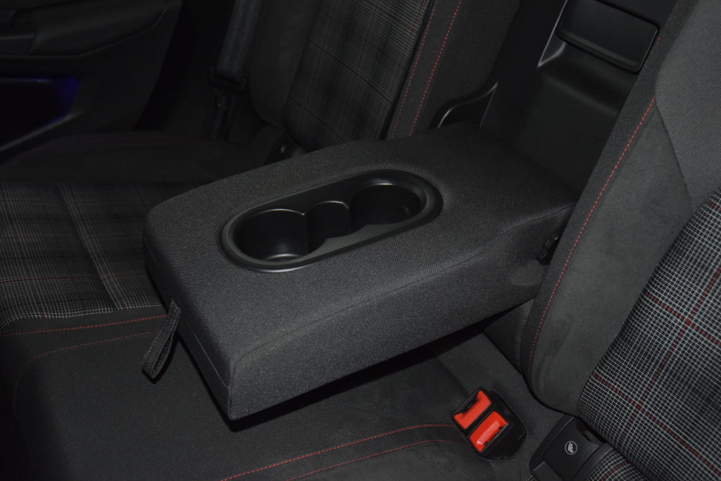 Used 2024 Volkswagen GTI SE FWD image 40