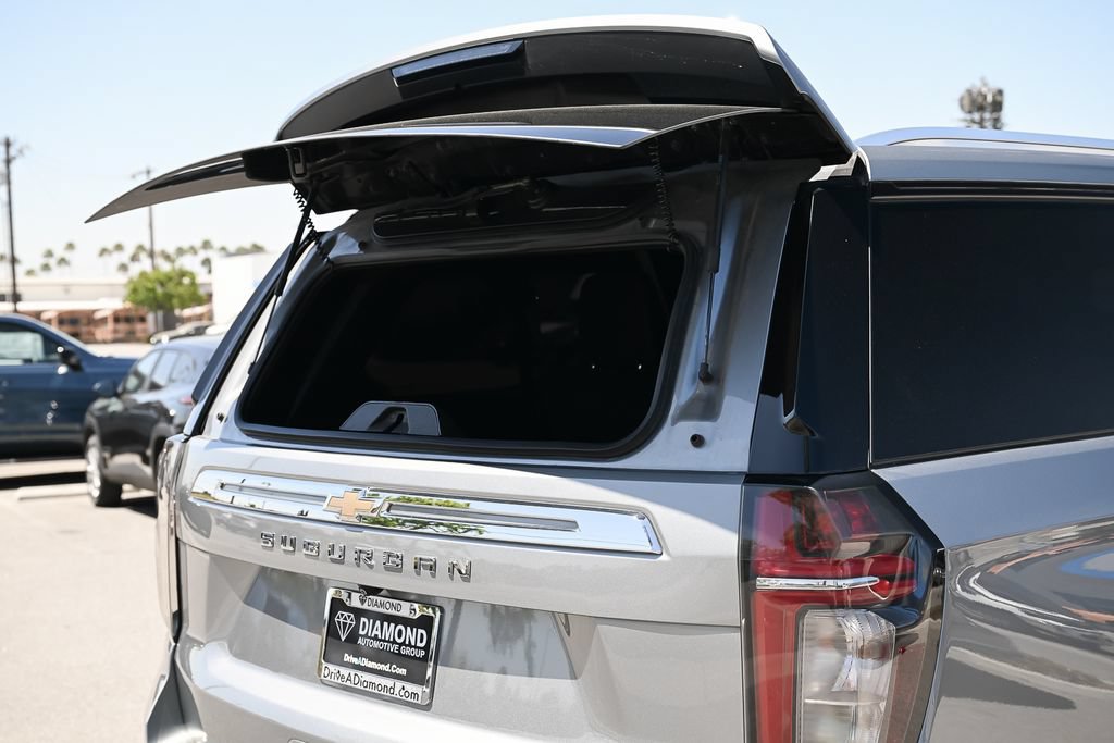 Used 2024 Chevrolet Suburban LT AWD/4WD image 12