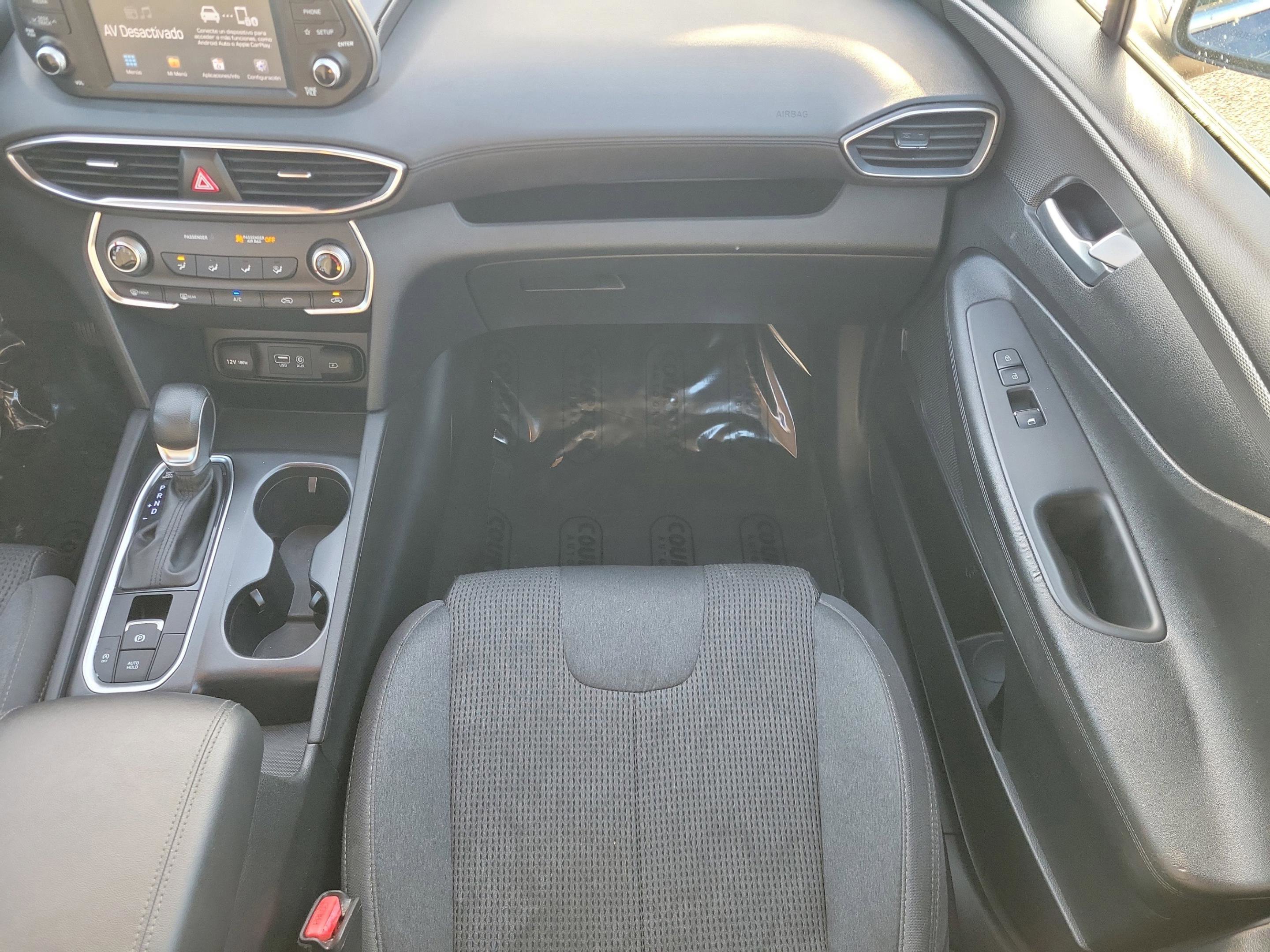 Used 2019 Hyundai Santa Fe SE image 15