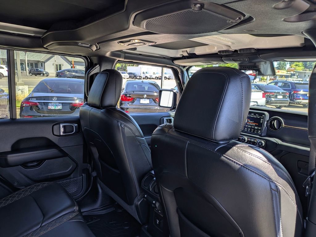 Used 2021 Jeep Wrangler Unlimited Sahara image 36