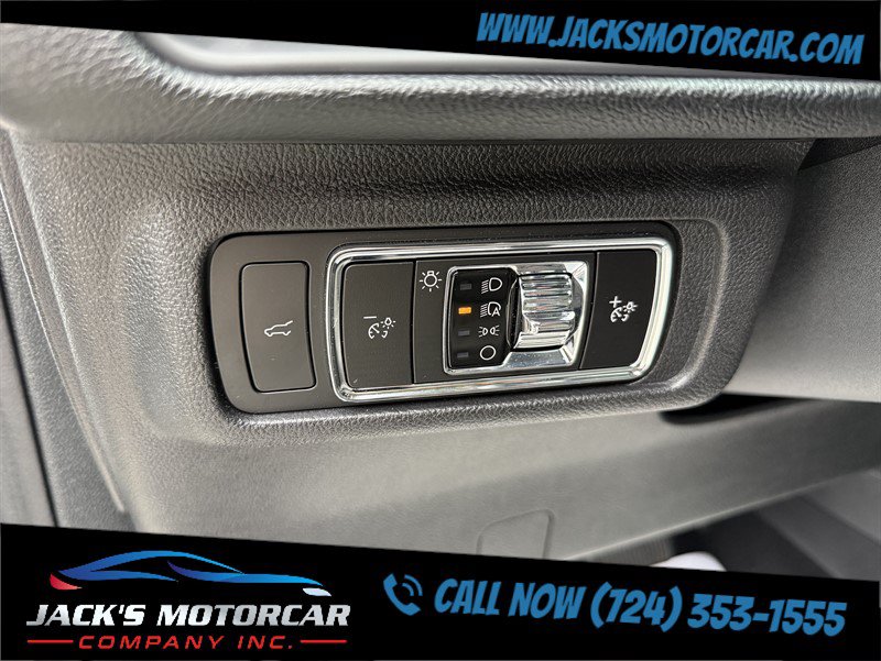 Used 2024 Lincoln Corsair Reserve w/ Equipment Group 201A AWD/4WD image 34