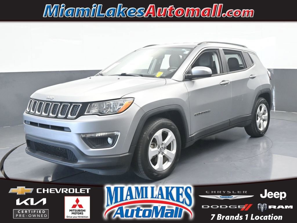 Used 2020 Jeep Compass Latitude image 1