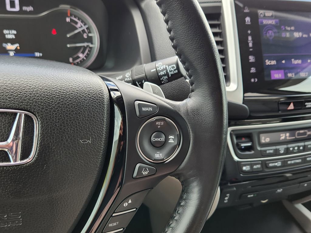 Used 2017 Honda Pilot Touring image 28