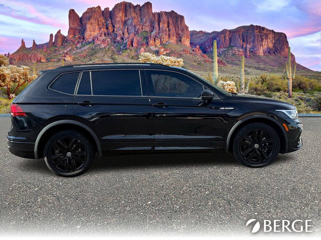 Used 2022 Volkswagen Tiguan SE R-Line image 9