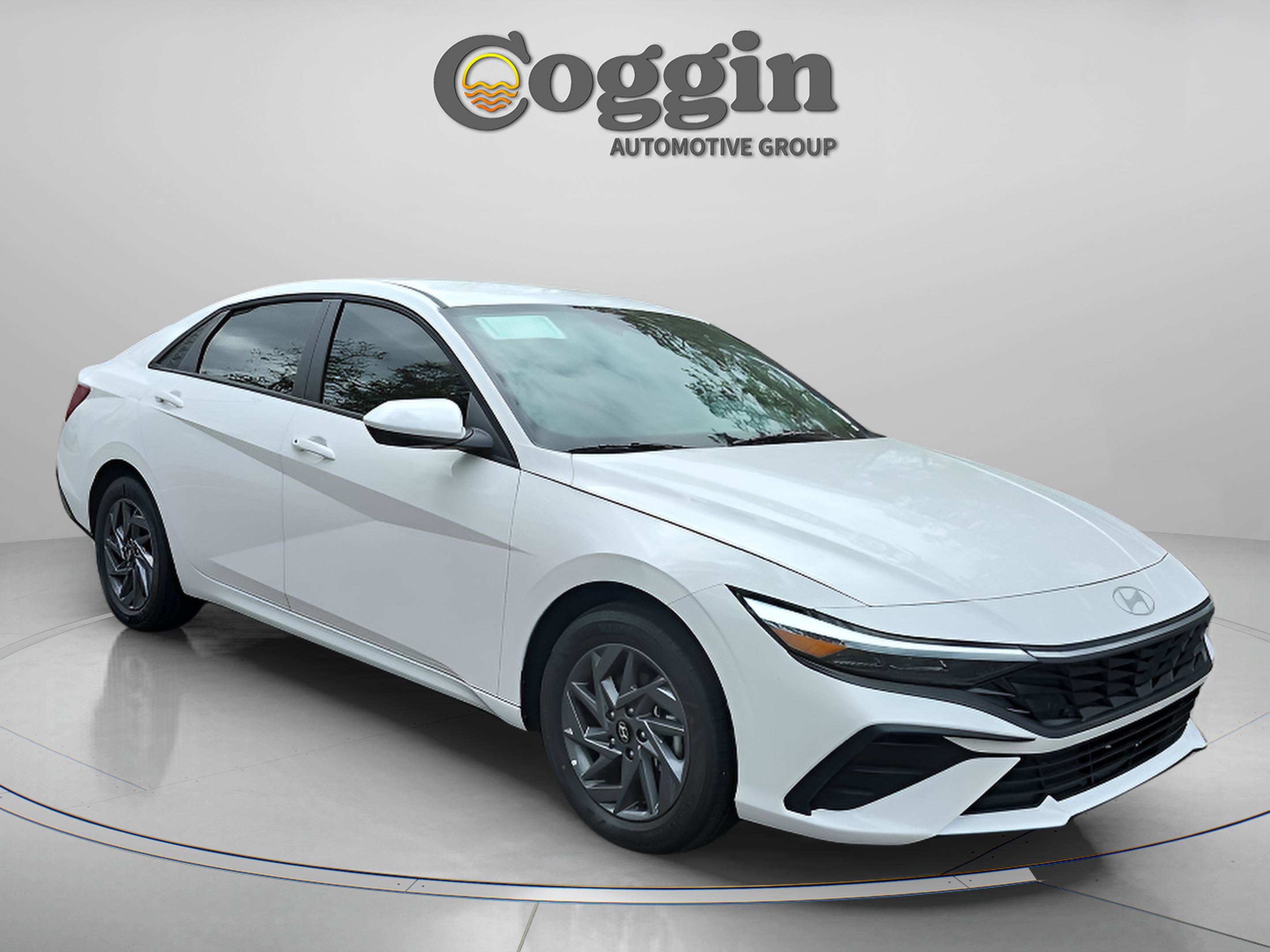 New 2026 Hyundai Elantra Hybrid FWD image 7