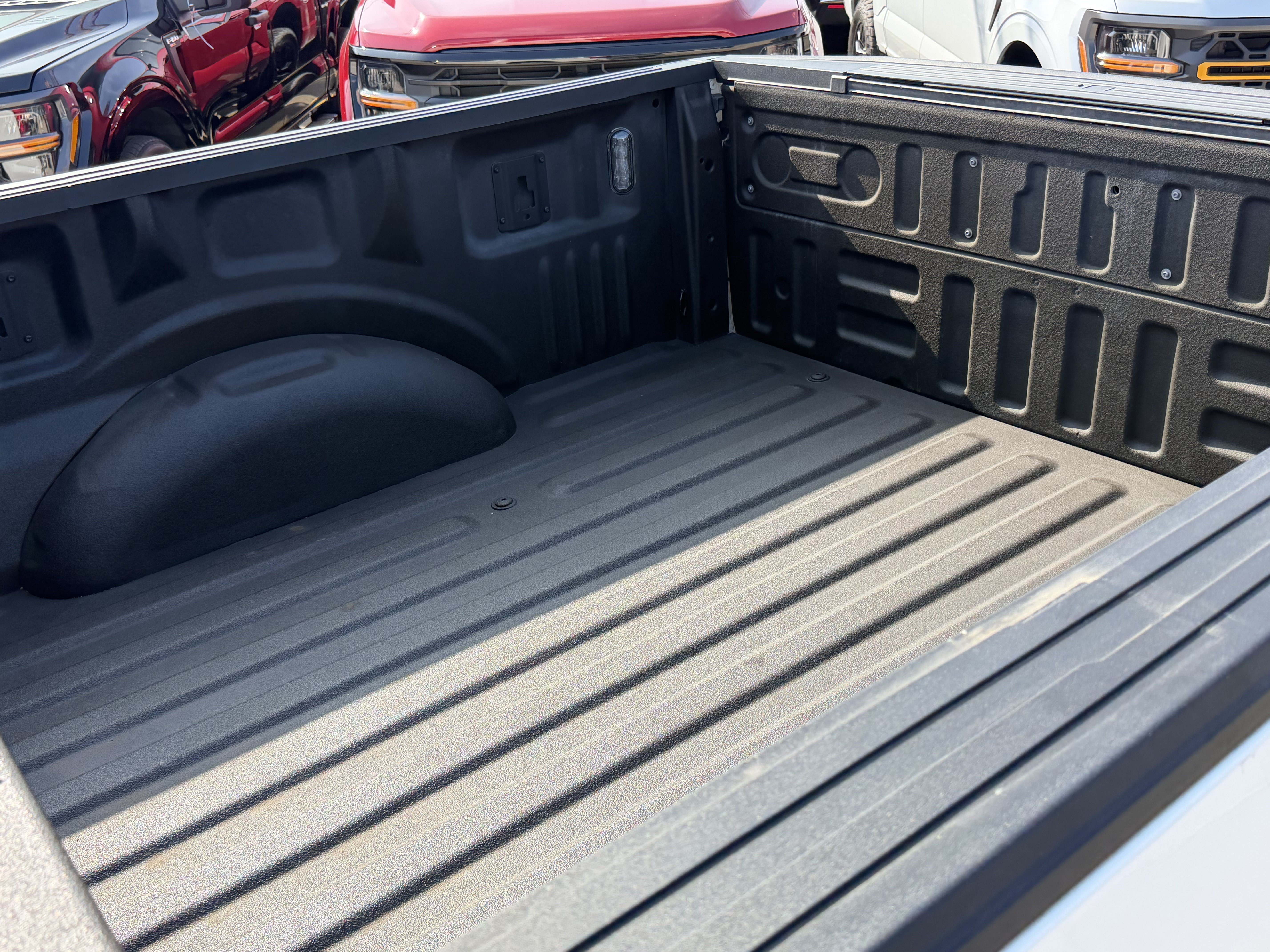 Used 2019 Ford F150 Platinum w/ Equipment Group 701A Luxury AWD/4WD image 11