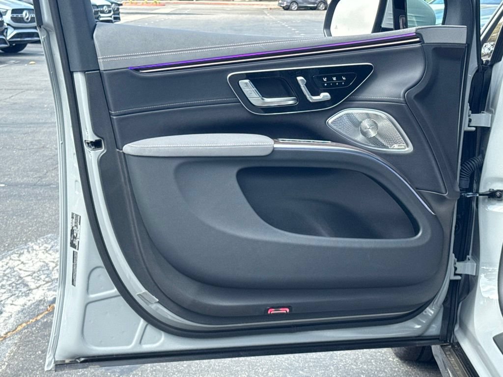 New 2026 Mercedes-Benz EQS 400 4MATIC SUV image 20