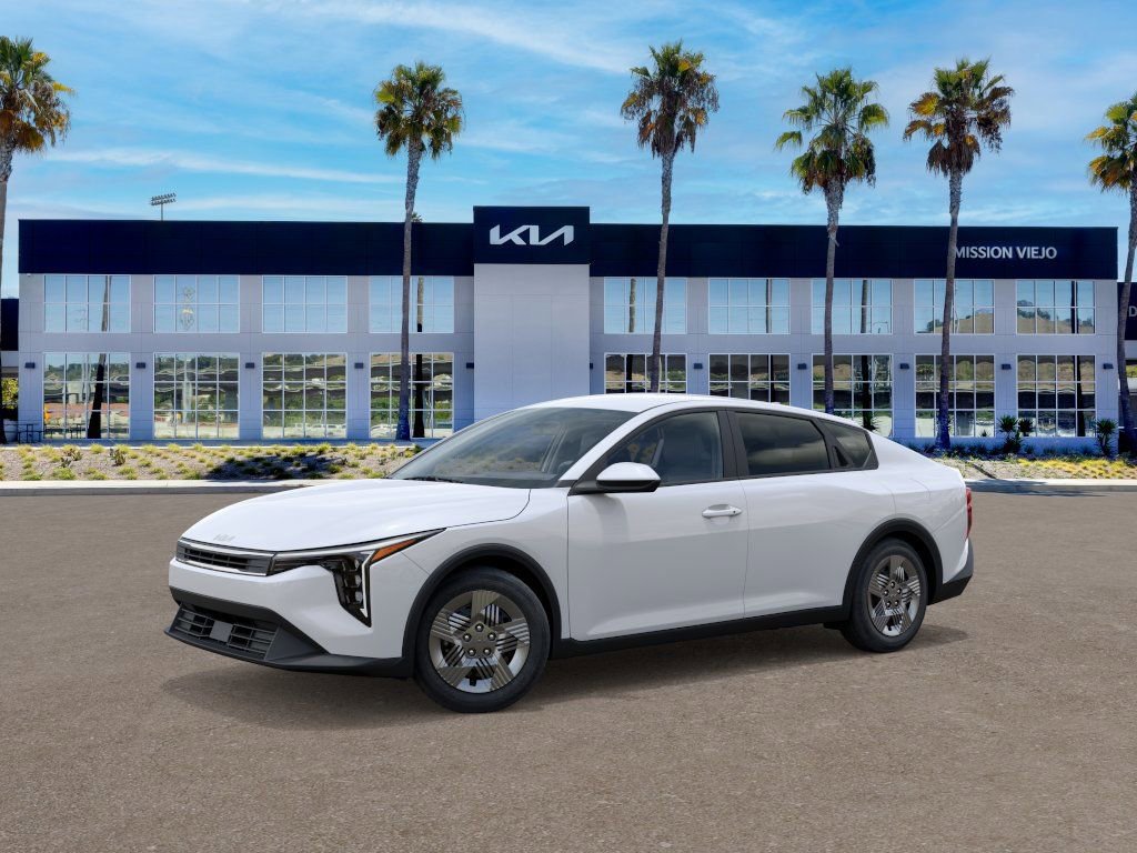 New 2026 Kia K4 LXS image 3