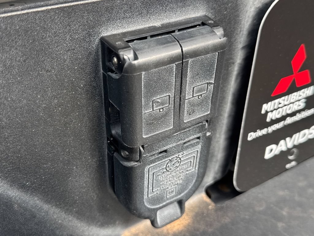 Used 2024 GMC Sierra 1500 SLT AWD/4WD image 47
