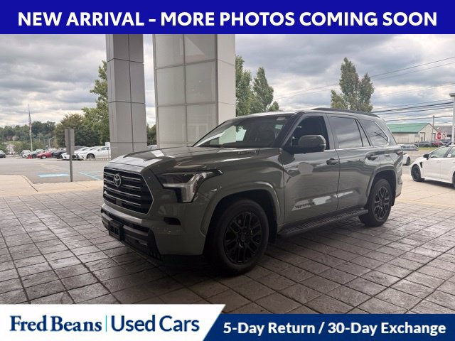 Used 2024 Toyota Sequoia SR5 AWD/4WD image 8