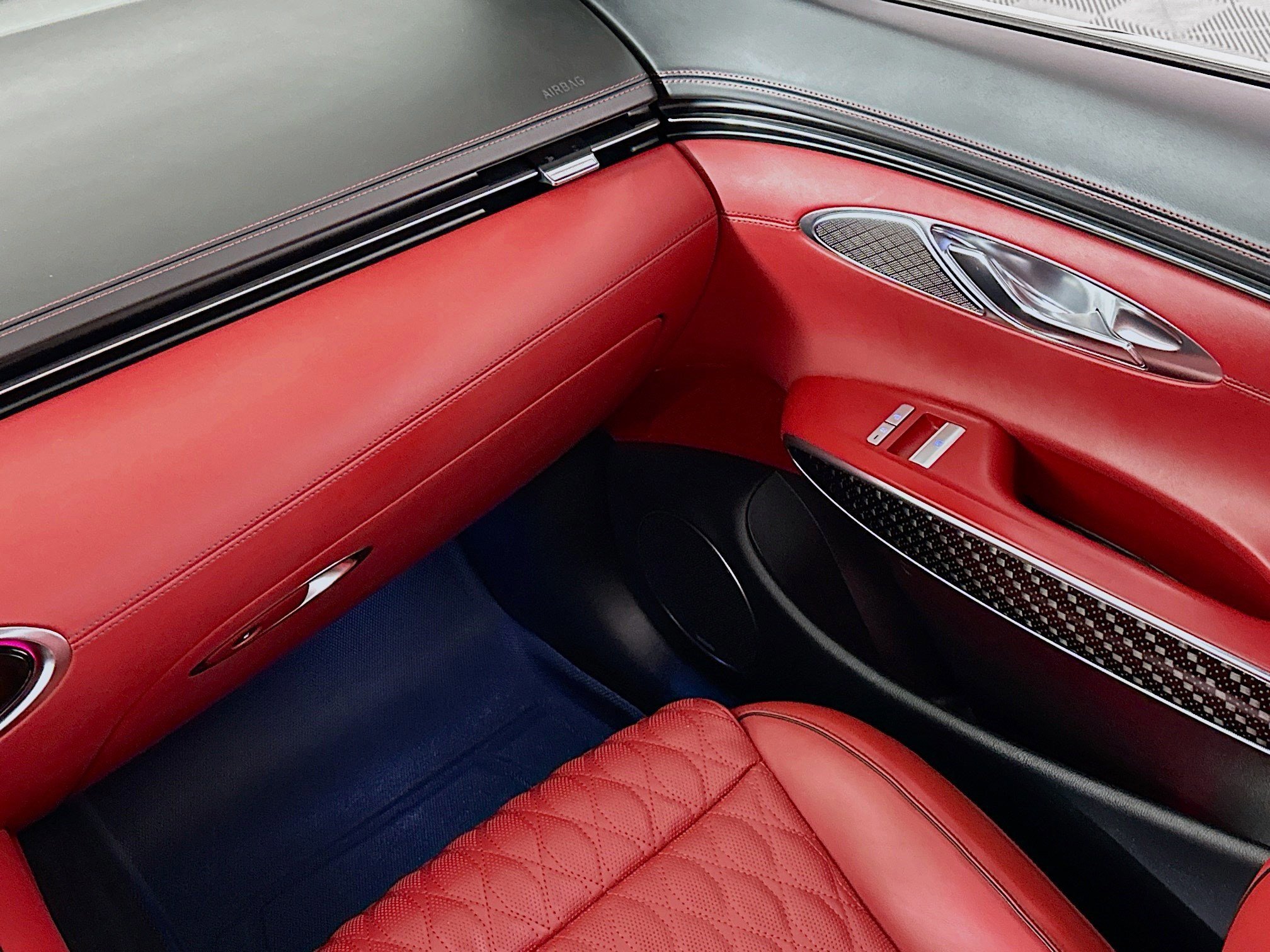 Used 2025 Genesis GV70 3.5T Sport w/ Sport Prestige Package image 23