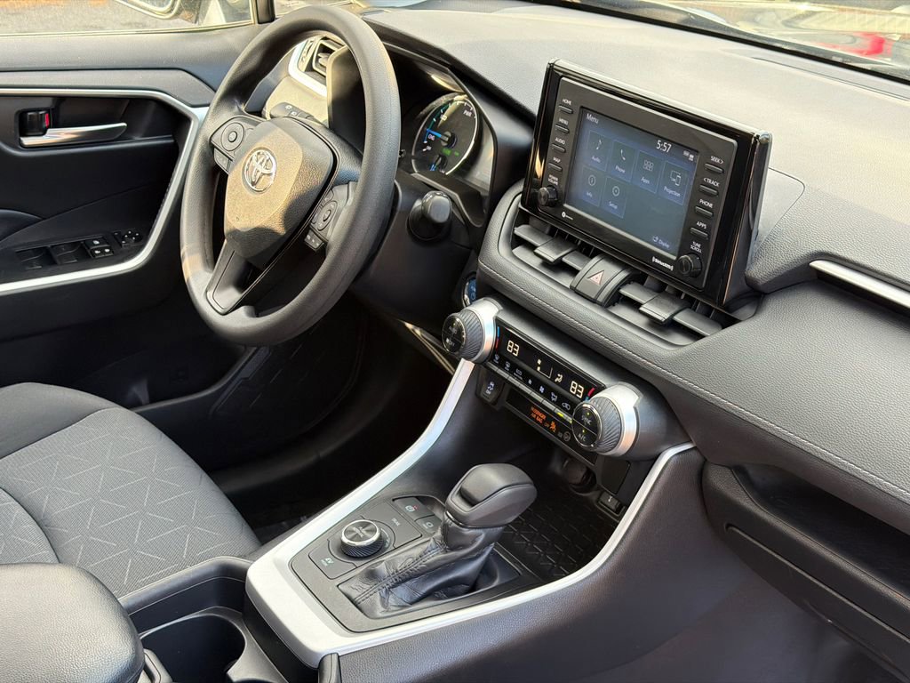 Used 2020 Toyota RAV4 XLE w/ Convenience Package image 10