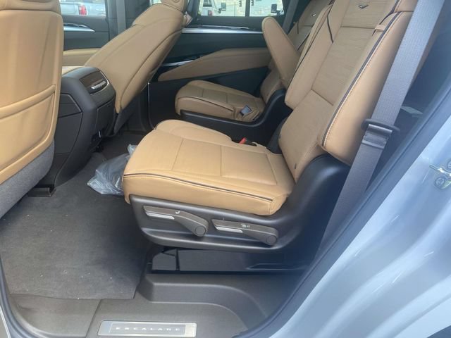New 2026 Cadillac Escalade Luxury RWD image 11