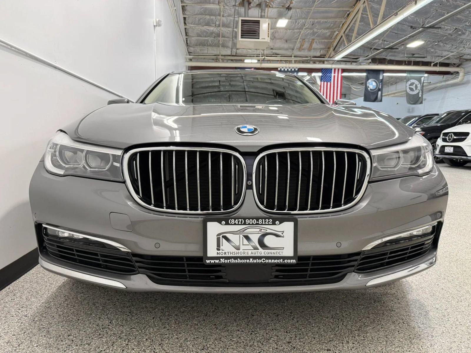 Used 2017 BMW 740i xDrive AWD/4WD image 10
