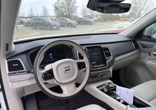 Used 2024 Volvo XC90 B6 Plus w/ Protection Package Premier AWD/4WD image 5